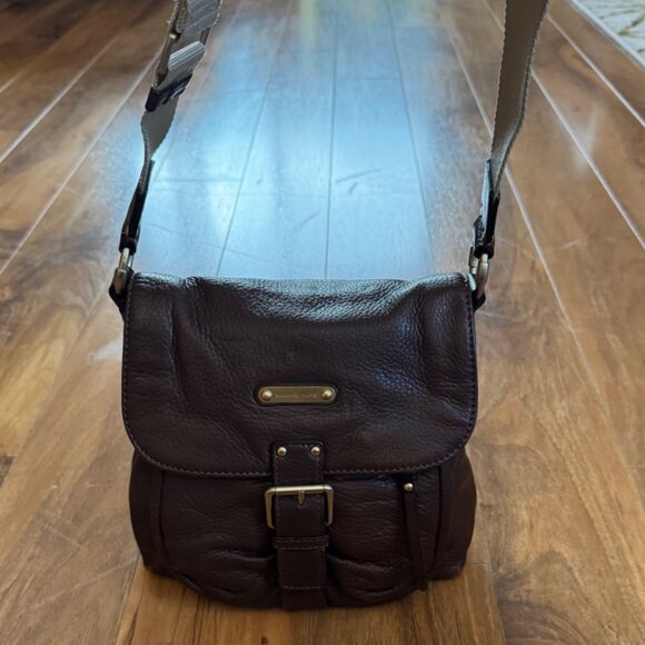Michael Kors Leather Crossbody Bag With Adjustable Strap & Buckle Closure - Picture 1 of 7